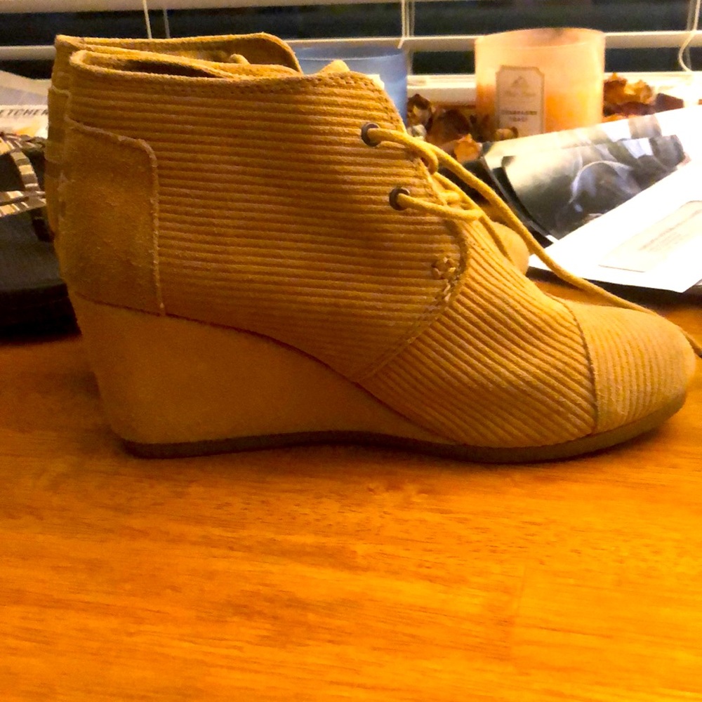 Toms wedge heel boots size 8.